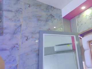 sexysistter Live Webcam on CamSoda