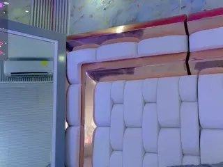 kendall's Live Sex Cam Show