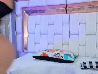kendall's Live Sex Cam Show