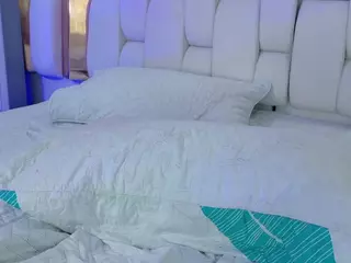kendall's Live Sex Cam Show