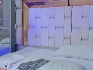 kendall's Live Sex Cam Show