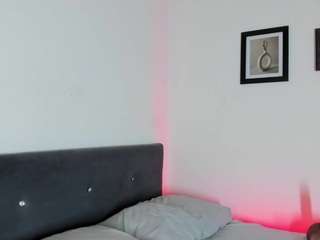 liaprada's CamSoda show and profile