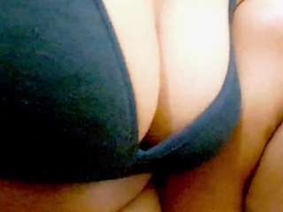 nidhilove Live Webcam on CamSoda