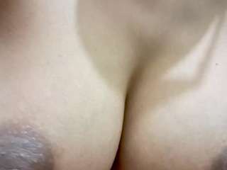 le modèle nidhilove est en webcam porno dans un show sur le site camsoda, il possède les tags suivants: amateur,shy,lovense,lush,no drinking,no smoking,puffynipples,pussy,skinny,indian,solo,squirt,strip,tease,toys,young,lingerie,horny,anal-toys,black hair