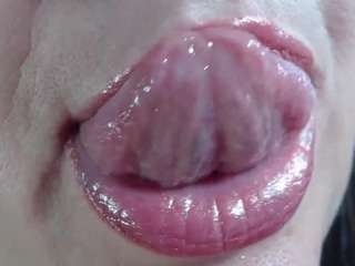 erika-lois webcam model