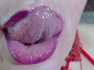 erika-lois Live Webcam on CamSoda