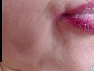 erika-lois webcam model