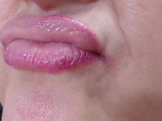erika-lois Webcam Model Profile