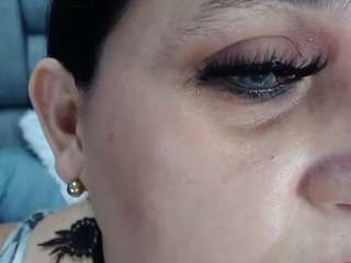 erika-lois's CamSoda show and profile