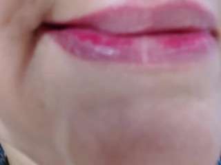 le modèle erika-lois est en webcam porno dans un show sur le site camsoda, il possède les tags suivants: ass,lush,wet,thick,tease,strip,solo,shaved-pussy,sex-toys,pussy,orgasm,no drinking,natural,asshole,moaning,naked,living room,deepthroat,bedroom,black-hair