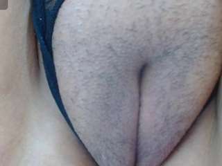 erika-lois live cam preview