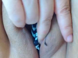 erika-lois live cam preview