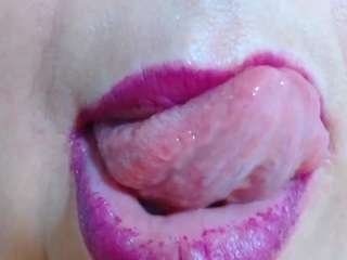 erika-lois live cam preview