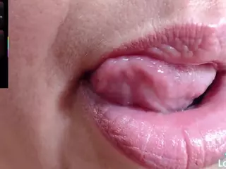 erika-lois's Live Sex Cam Show