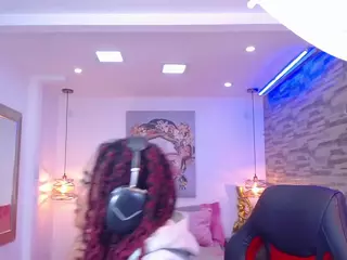 valkiria-18's Live Sex Cam Show