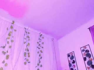 vaiolett-coleman from CamSoda is Freechat