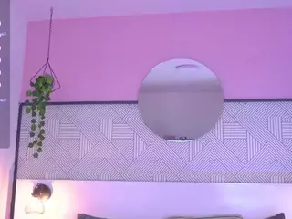 Isabella Spring's Live Sex Cam Show