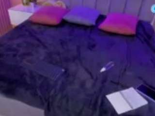 beauty-milf Live Webcam on CamSoda