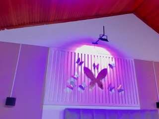 beauty-milf Live Webcam on CamSoda