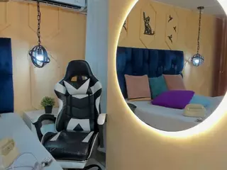 beauty-milf's Live Sex Cam Show