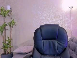 le modèle bellamariex est en webcam porno dans un show sur le site camsoda, il possède les tags suivants: amateur,middle aged,voyeur,toys,thong,thin,tease,striptease,strip,solo,skinny,shaved-pussy,robe,bedroom,milf,natural,lovense,dirty talk,bikini,blowjob