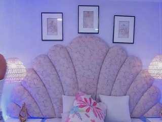 sophy-milf live cam profile