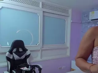 sophy-milf's Live Sex Cam Show