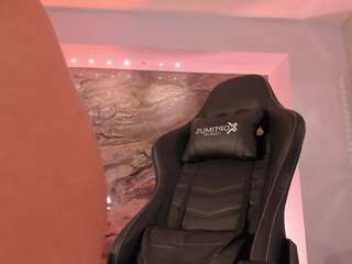 kylamorrison live cam profile