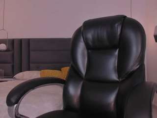kylamorrison's live room