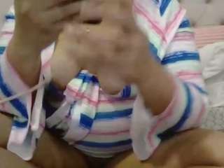 beautylovess's CamSoda show and profile