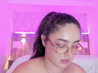 emmy-walker Live Webcam on CamSoda