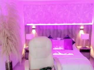 emmy-walker Live Webcam on CamSoda