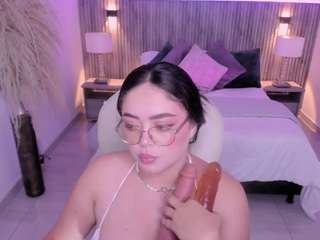 emmy-walker Live Webcam on CamSoda