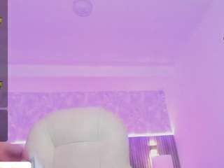 emmy-walker Live Webcam on CamSoda