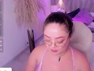 Young Emmy-walker - stunning, excited and ready to please emmy-walker from CamSoda