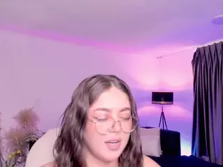 emmy-walker's Live Sex Cam Show