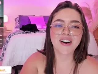 emmy-walker's Live Sex Cam Show