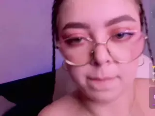 emmy-walker's Live Sex Cam Show