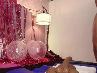 hallybans Live Webcam on CamSoda