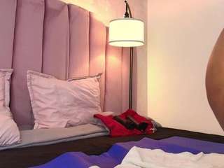 hallybans Live Webcam on CamSoda