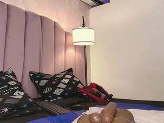 Live webcam model hallybans on Soda Cams