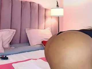hallybans's Live Sex Cam Show