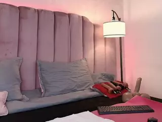 hallybans's Live Sex Cam Show
