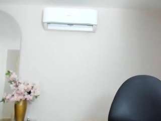 ebonybreastvh