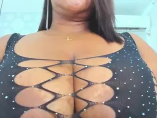 ebonybreastvh's Live Sex Cam Show