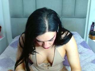  camiila-1 chat room
