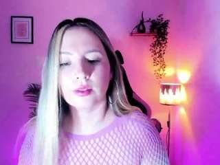 pamelacooper live cam preview