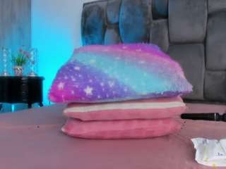 ashantie-millerk webcam