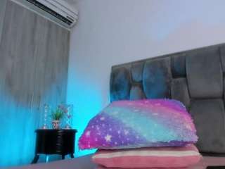 ashantie-millerk webcam