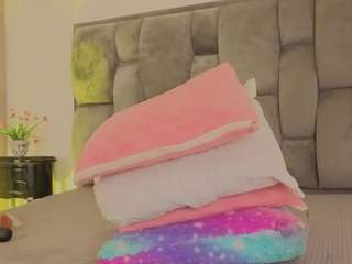 ashantie-millerk webcam